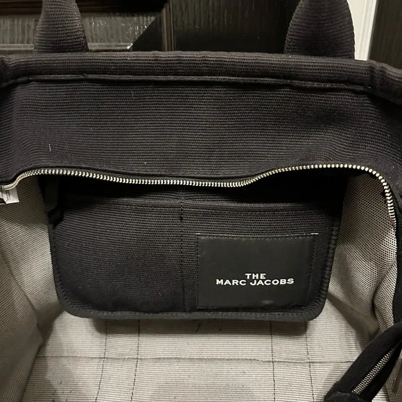 Marc Jacobs Black Tote Bag - Picture 8 of 11